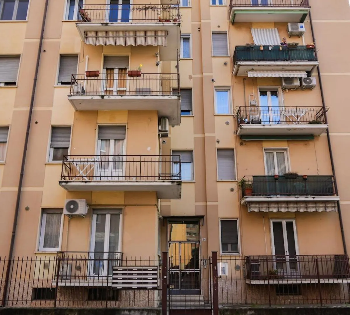 Simon Apartment Verona 0*,  Italy
